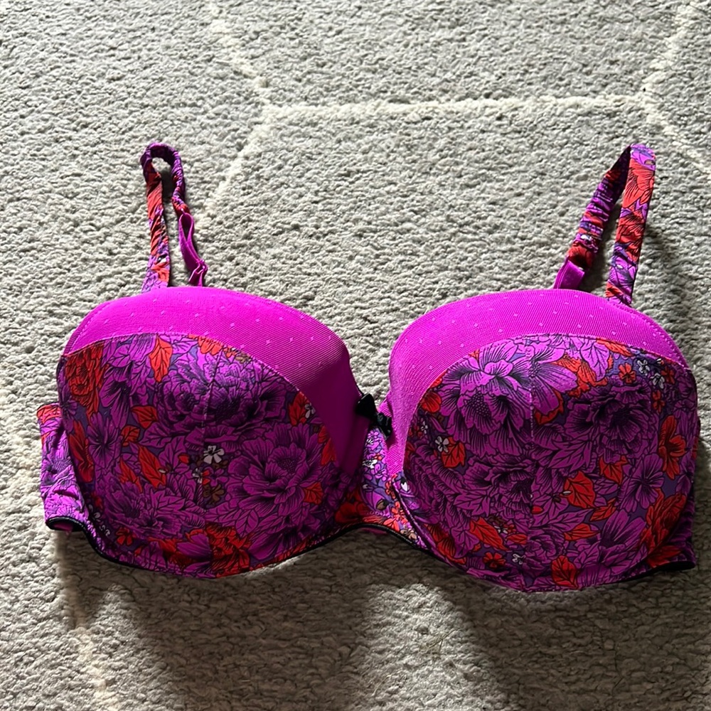Gillian and Omaley 36 D push up bra